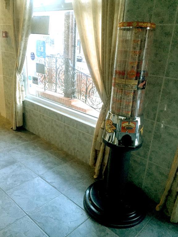 St Elmo Hotel Μπλάκπουλ Εξωτερικό φωτογραφία